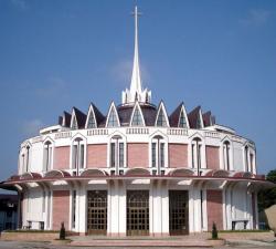 I laici sono corresponsabili della missione della Chiesa - Lo afferma il Papa nel messaggio inviato ai partecipanti al Forun Internazionale di Azione Cattolica in Romania